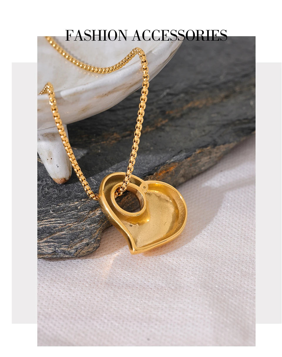 Love: Heart Pendant Necklace Gold Color Texture