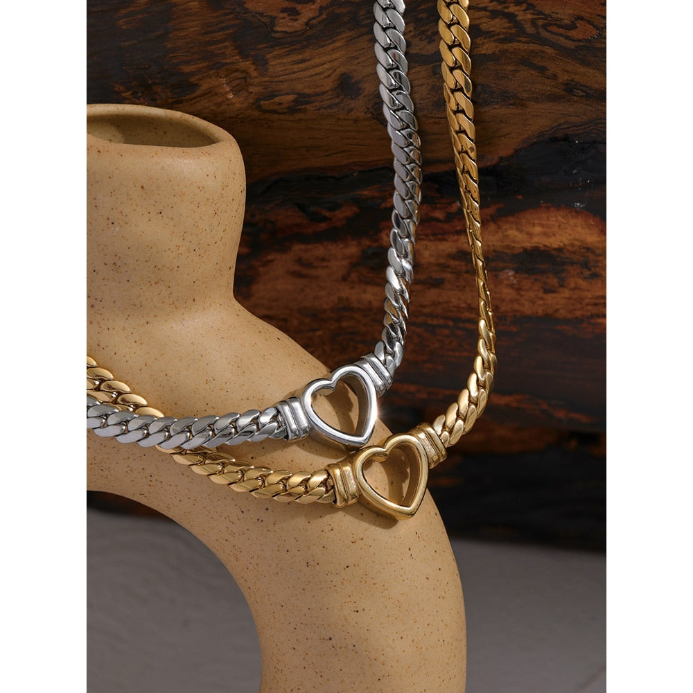 Metal Texture Stainless Steel Heart Chain Necklace, Gold Plated - Boncuque Store