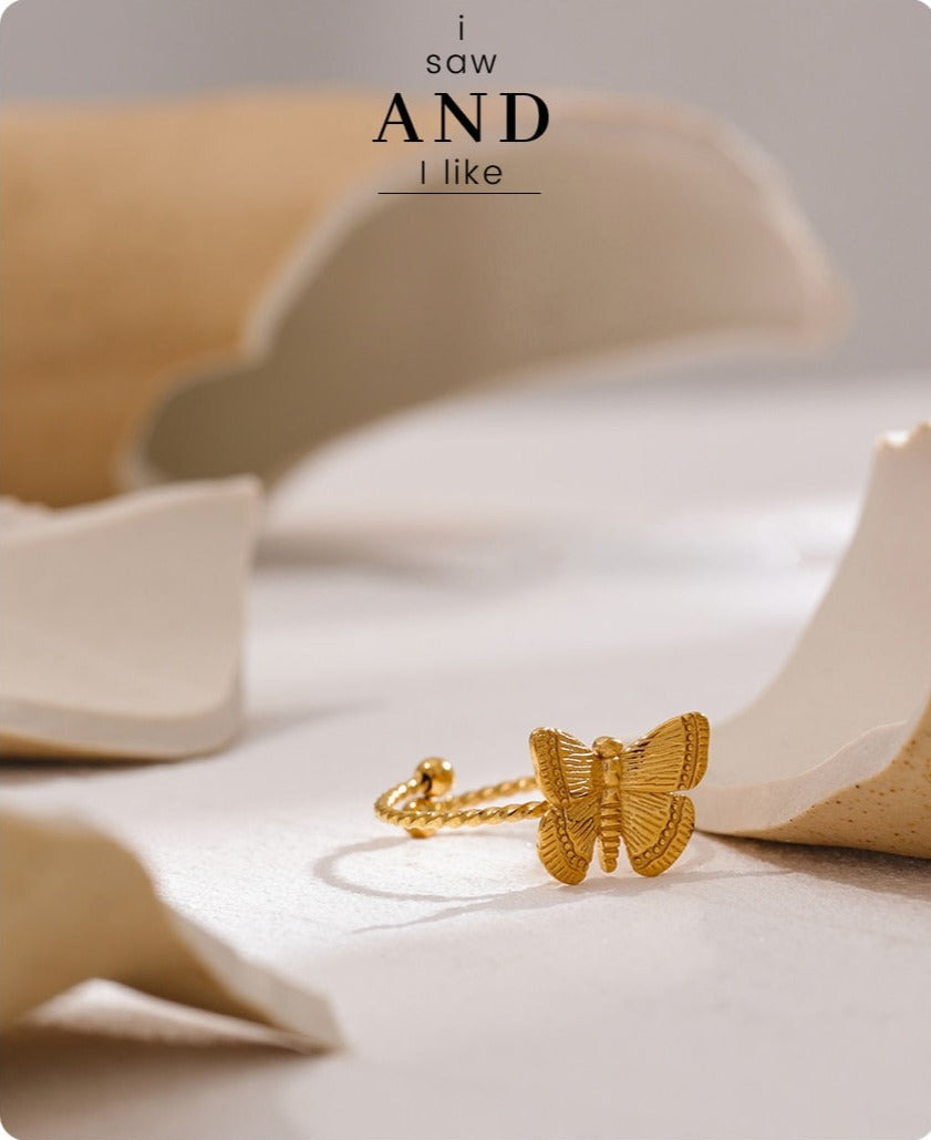 Cute & Stylish Butterfly Ring With Texture, Gold Plated - Boncuque Store