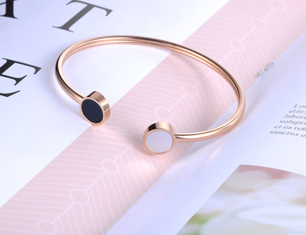 White-Black-rose-gold-bangle-4