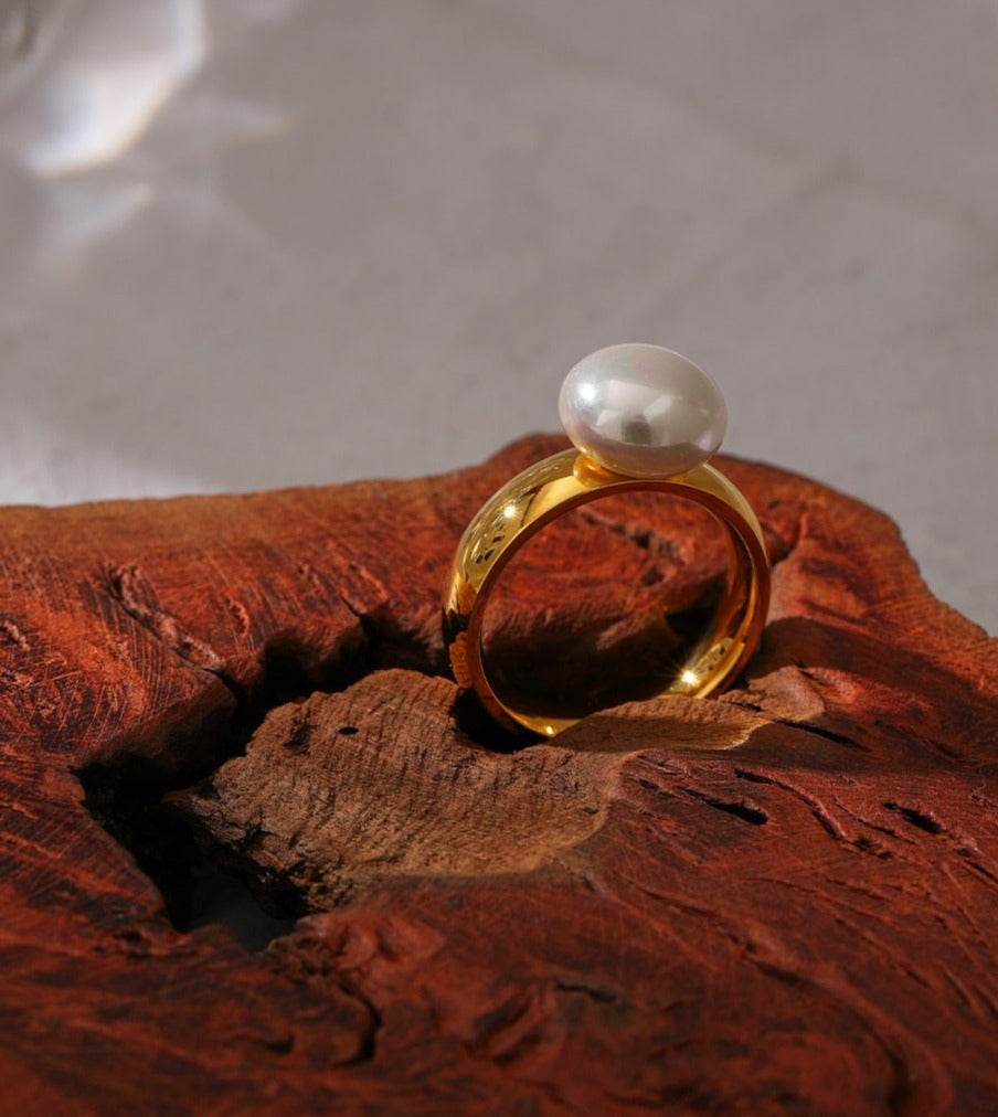 Ring, Elegant Shell Pearl Ring Fashion Gold - Boncuque