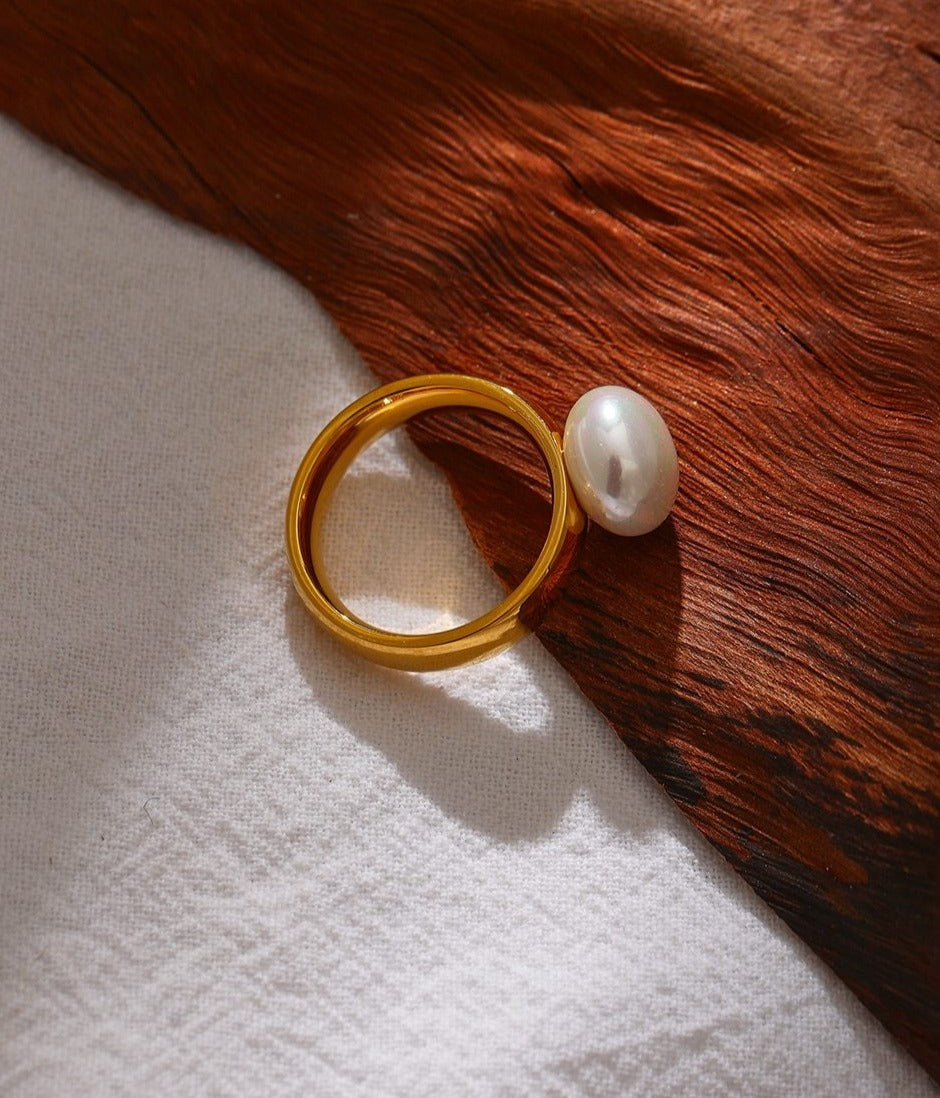 Ring, Elegant Shell Pearl Ring Fashion Gold - Boncuque