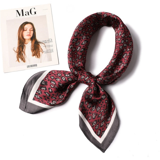 Fashion Leopard Print Square Scarf, Foulard - Boncuque